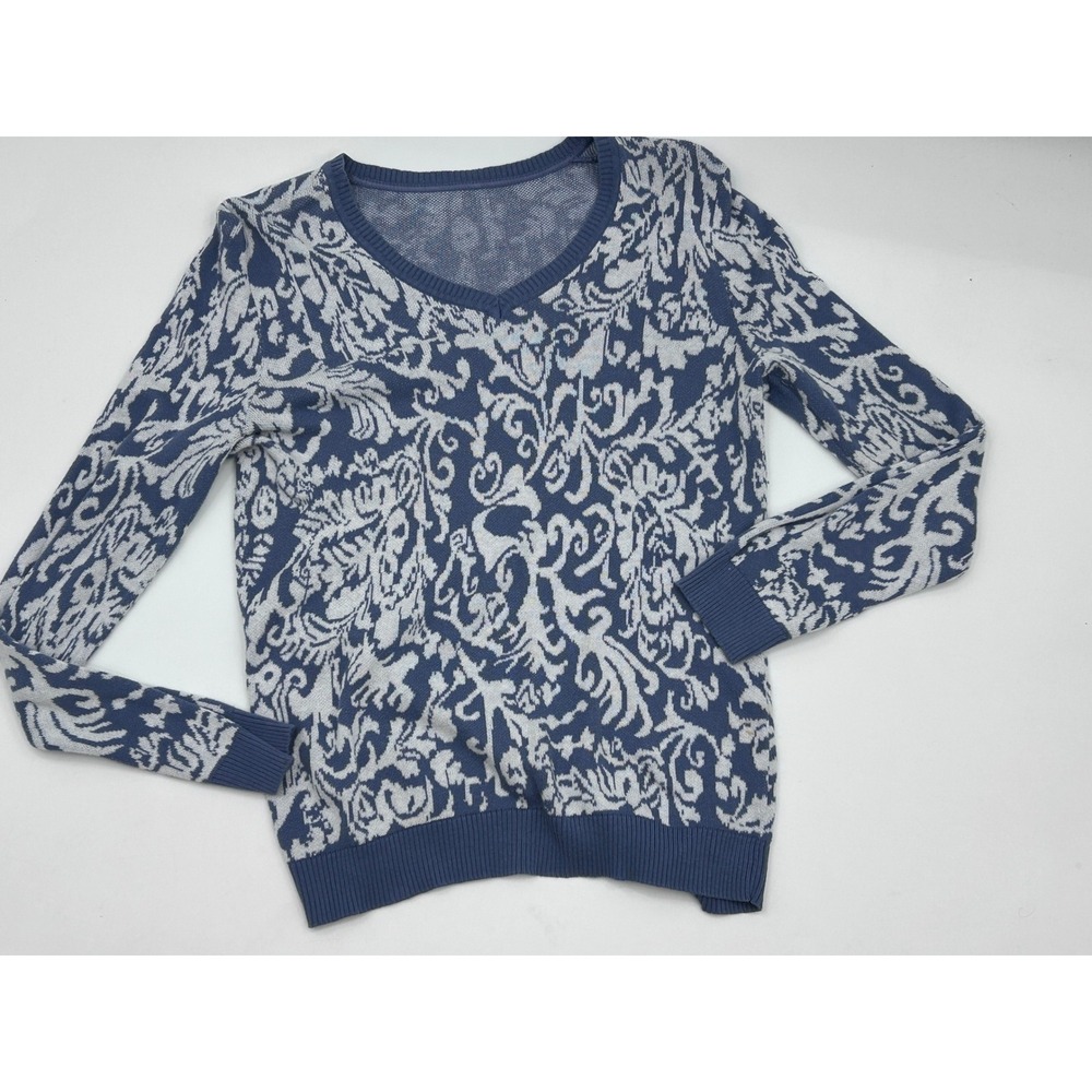 Womens Blue and White Damask Floral Knit Crewneck Pullover Sweater Long Sleeve - Picture 2 of 6